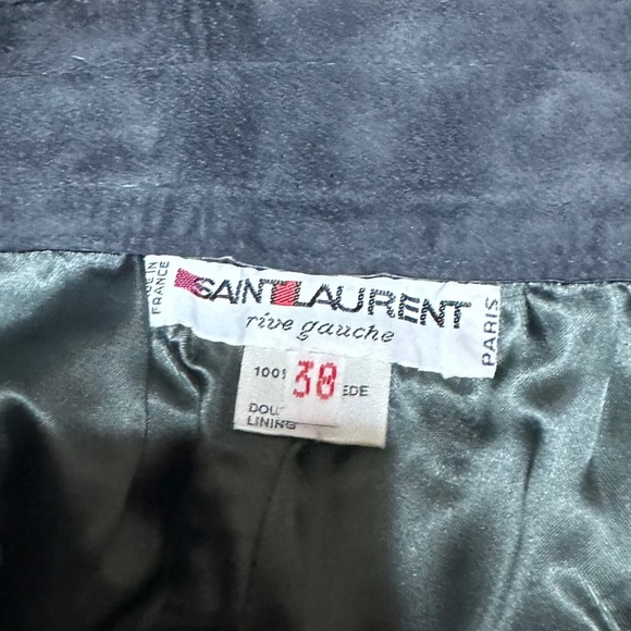 Vintage 1970s Saint Laurent YSL Grey Suede Skirt Size 25 - Picture 9 of 10